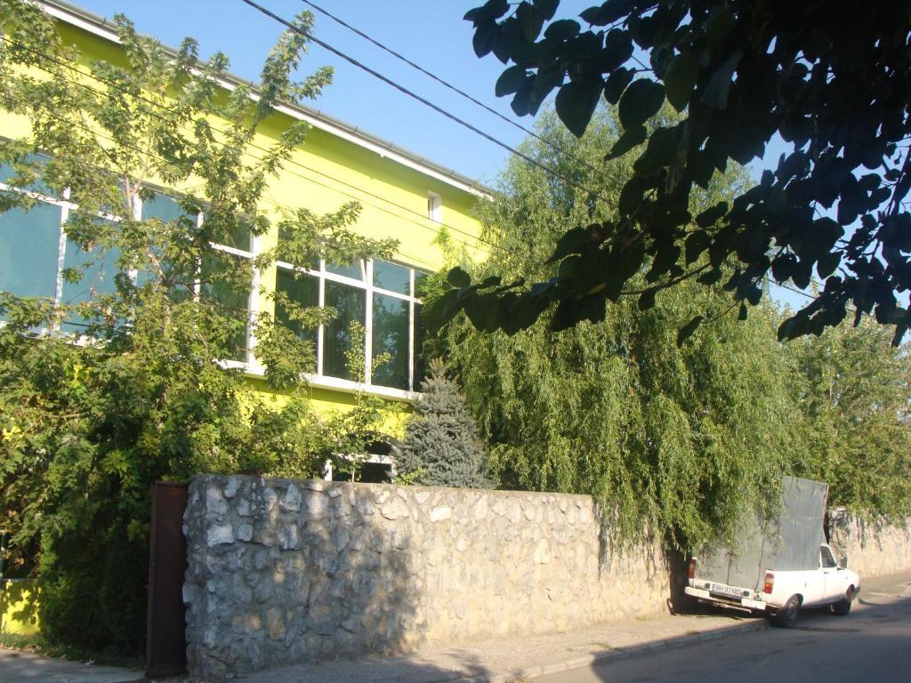 Pension Eclipse Oradea Exterior photo